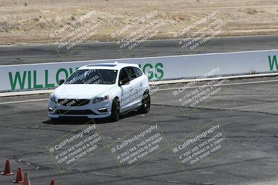 media/May-18-2022-Open Track Racing (Wed) [[f96b7d3cf4]]/Around the Pits/